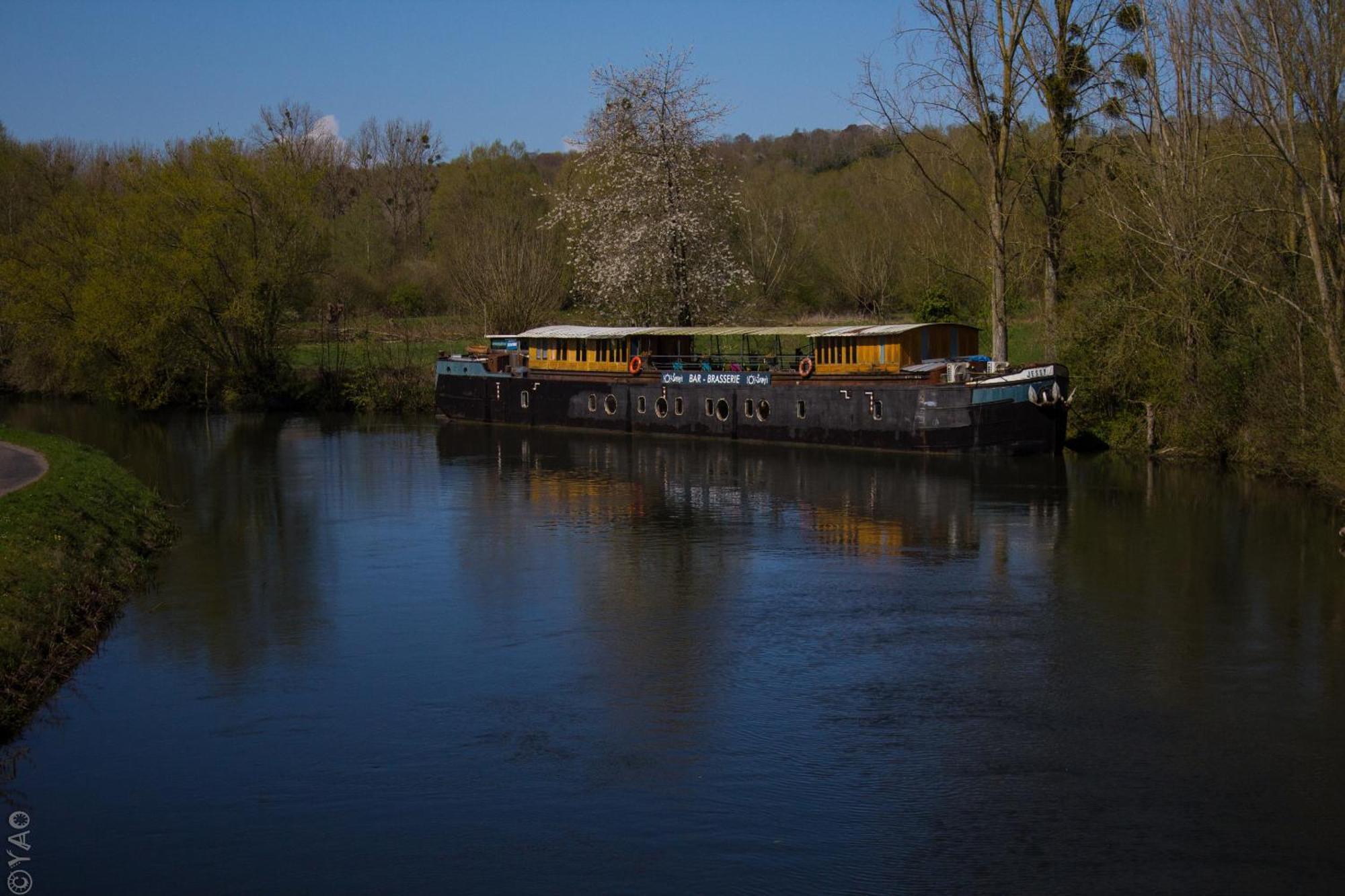 Sealov Hebergements Insolites- Linge, Menage Et Velos Inclus Eaucourt-sur-Somme Екстер'єр фото